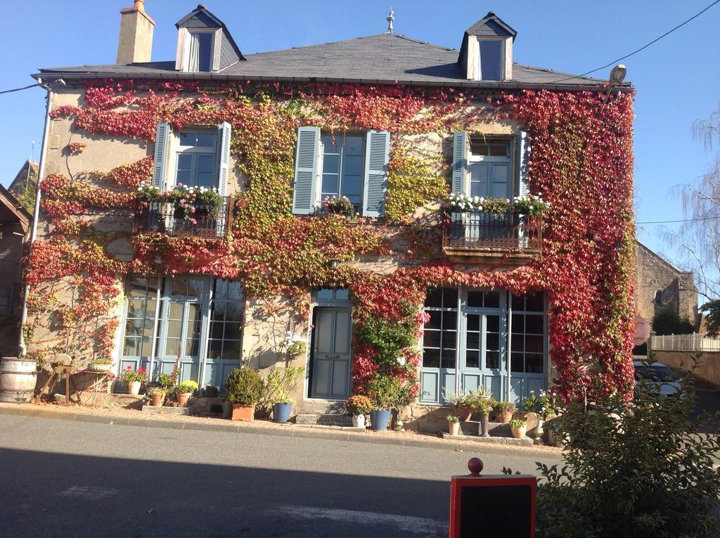 Avec Plaisir Bed and Breakfast Saint-Plaisir Exteriör bild
