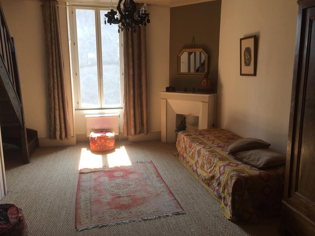 Avec Plaisir Bed and Breakfast Saint-Plaisir Exteriör bild